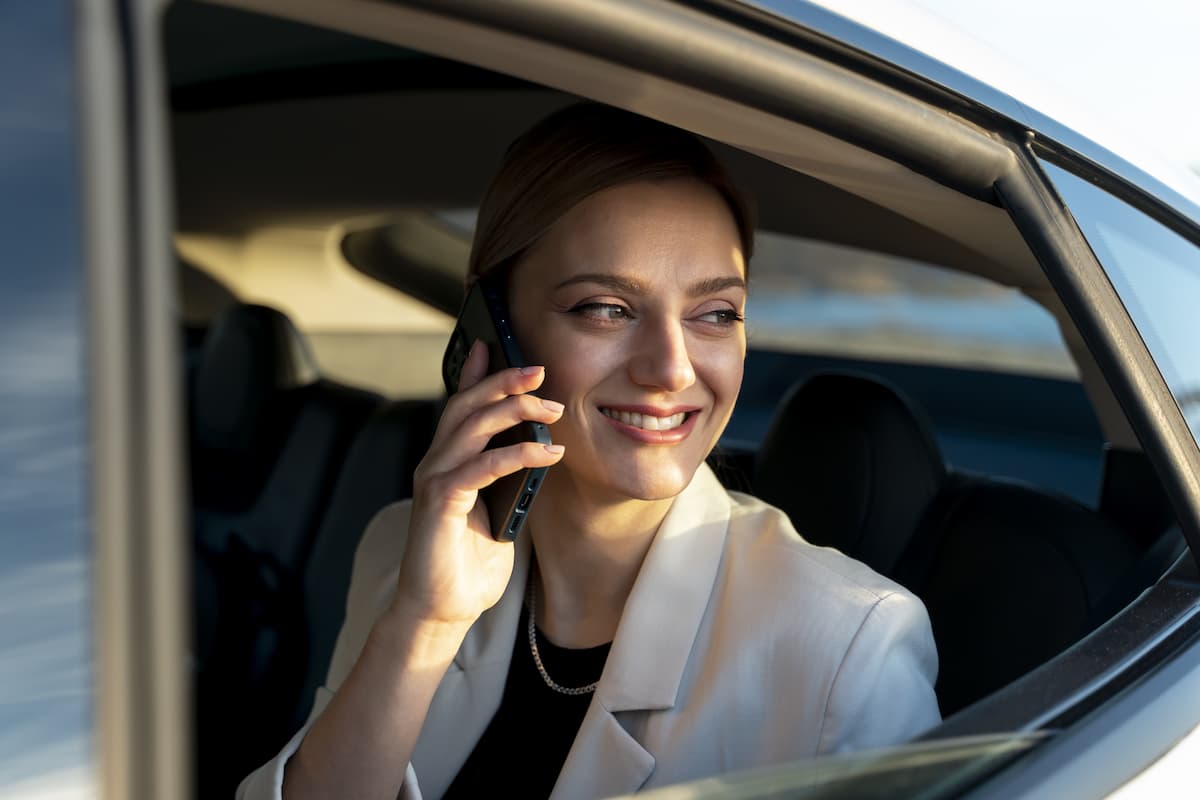 Liên hệ ĐẠI LÝ XE FORD BẾN THÀNH
