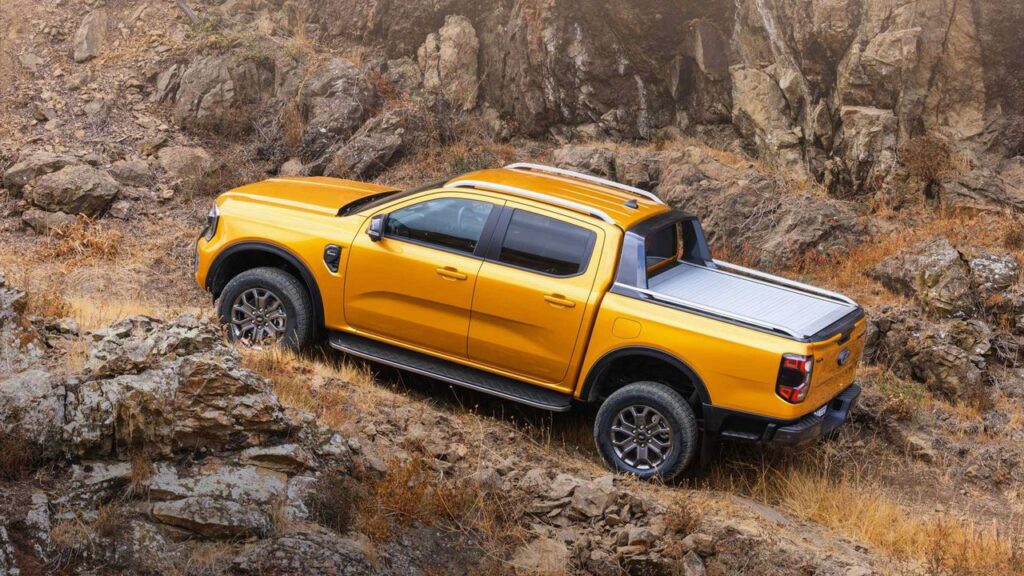 Ford-ranger-ngoai-that